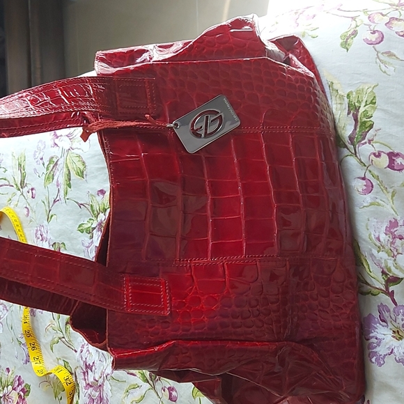 Francesco Biasia large patent red leather tote - Picture 14 of 15